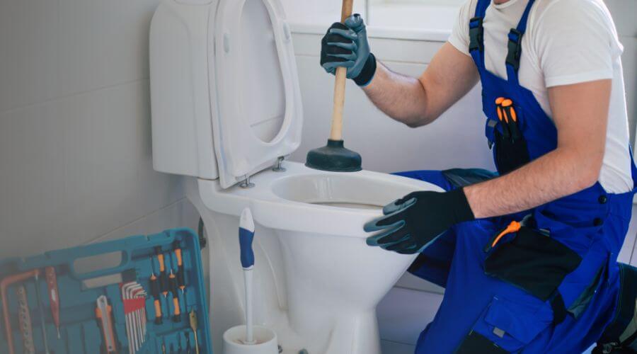 Professional emergency plumbing in Kingsford Heights, IN